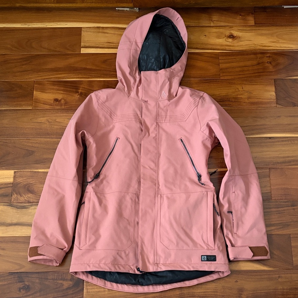 Volcom Women's Dusty Rose Ski and Snowboard Jacket XS NEW!